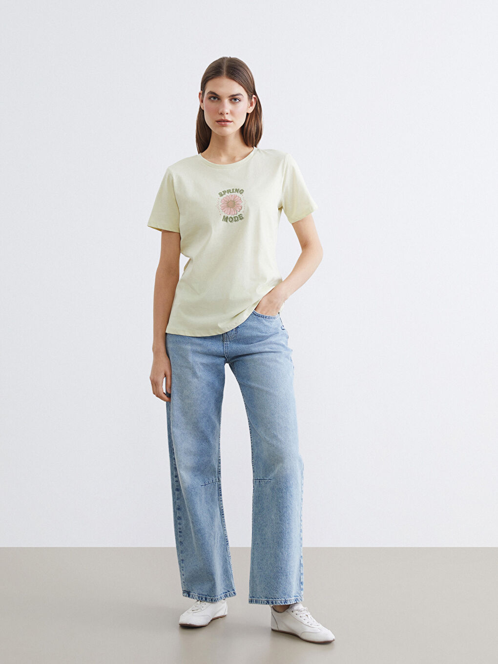 Yeşil Bisiklet Yaka Baskılı Kadın Tişört-1