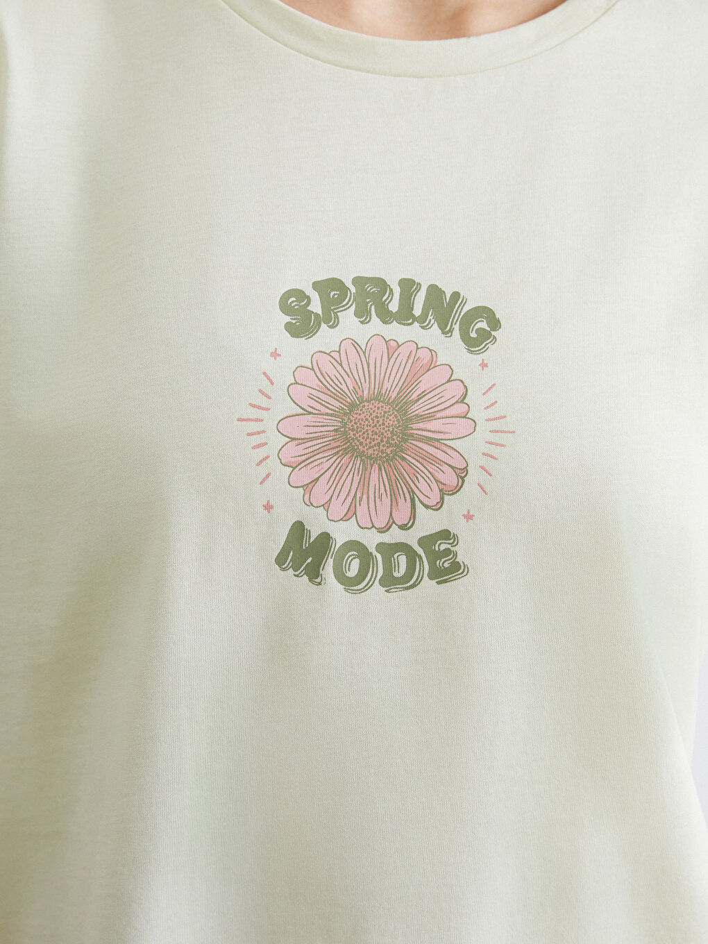 Yeşil Bisiklet Yaka Baskılı Kadın Tişört-2