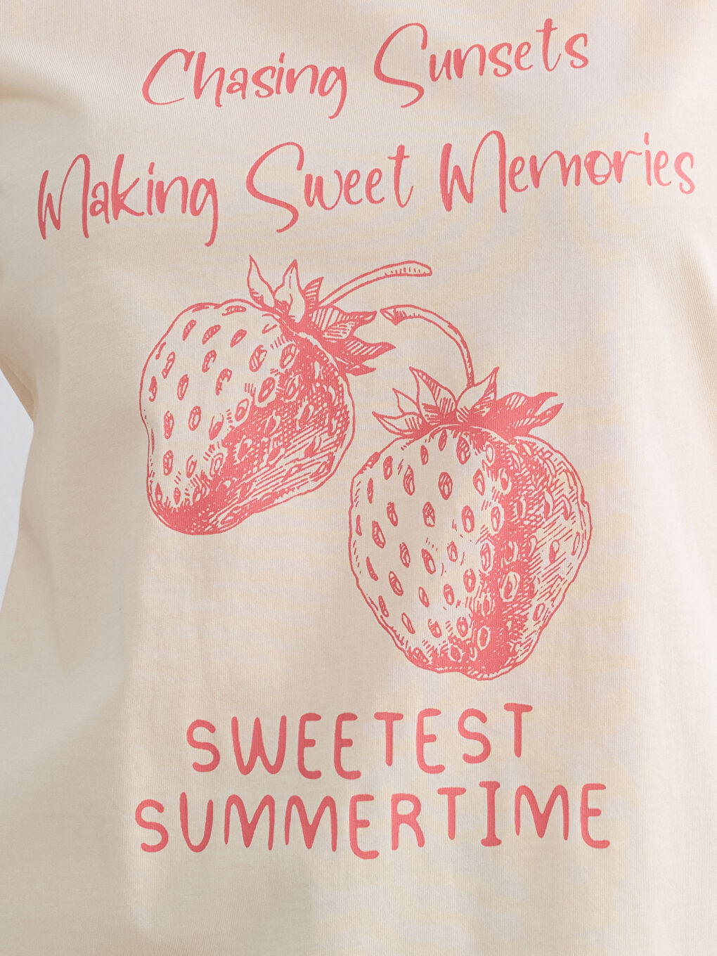 Bej Bisiklet Yaka Baskılı Kadın Tişört-2