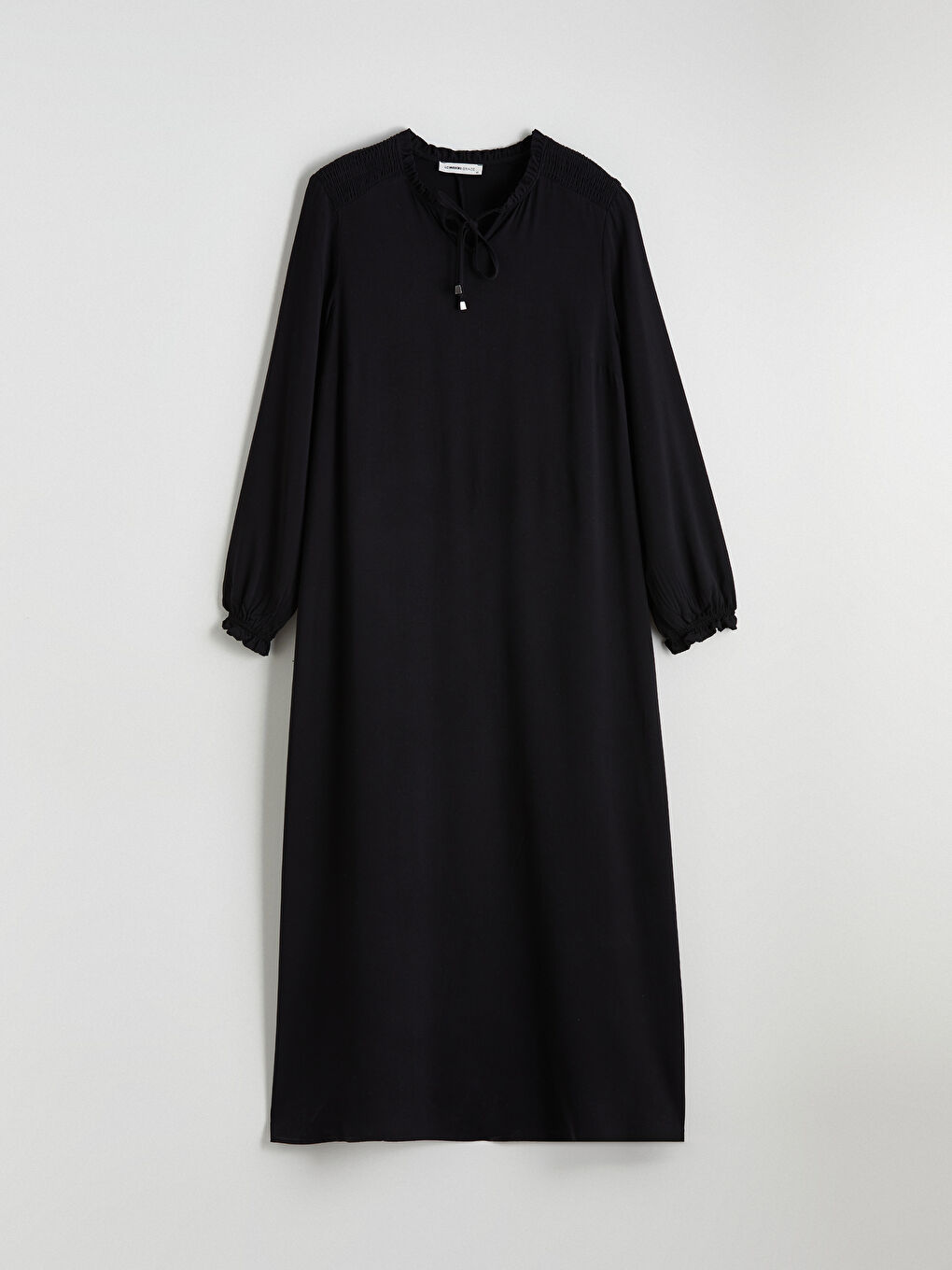 Siyah Bağlamalı Yaka Elbise-4