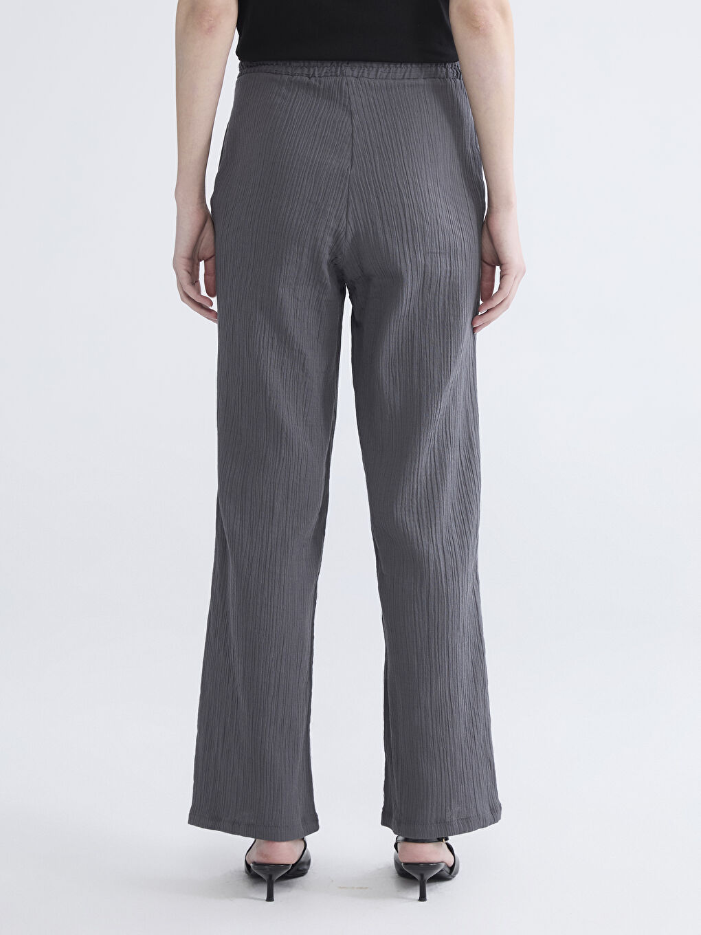 Gri Beli Lastikli Kadın Müslin Pantolon-3