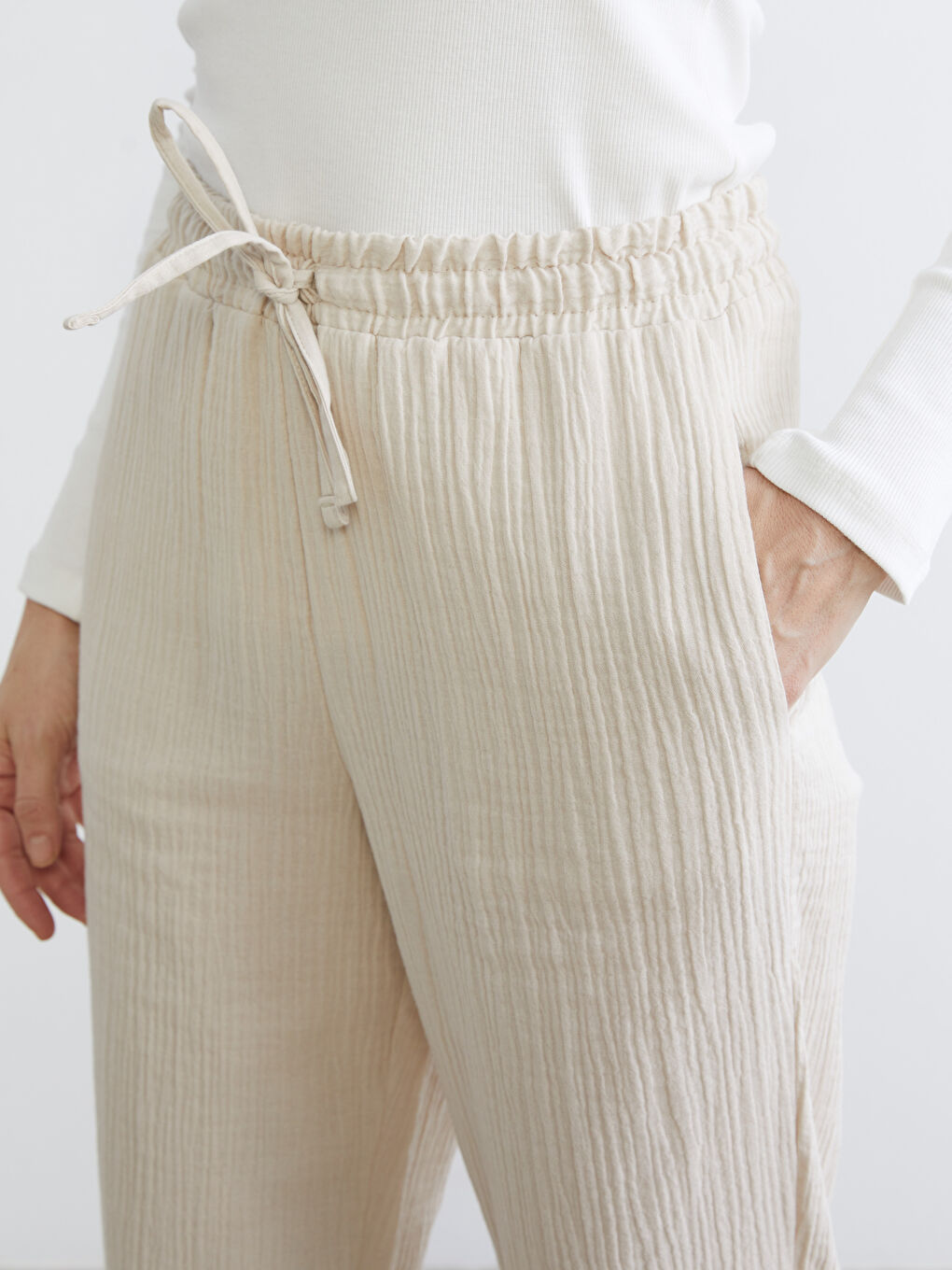 Bej Beli Lastikli Havuç Kesim Kadın Müslin Pantolon	-2