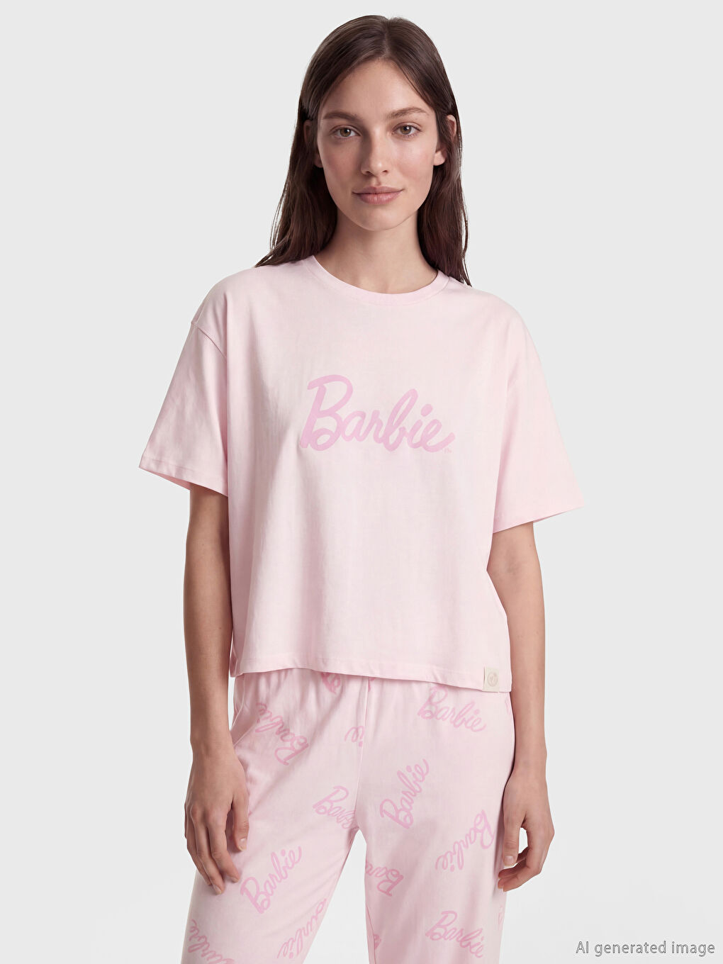 Set de pijamale pentru femei cu guler rotund și imprimeu Barbie-1