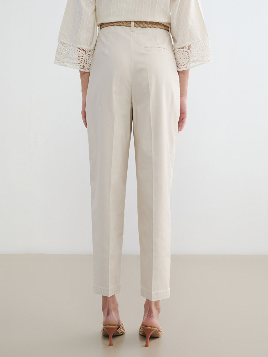 BEŽ Pantalone Žena-3