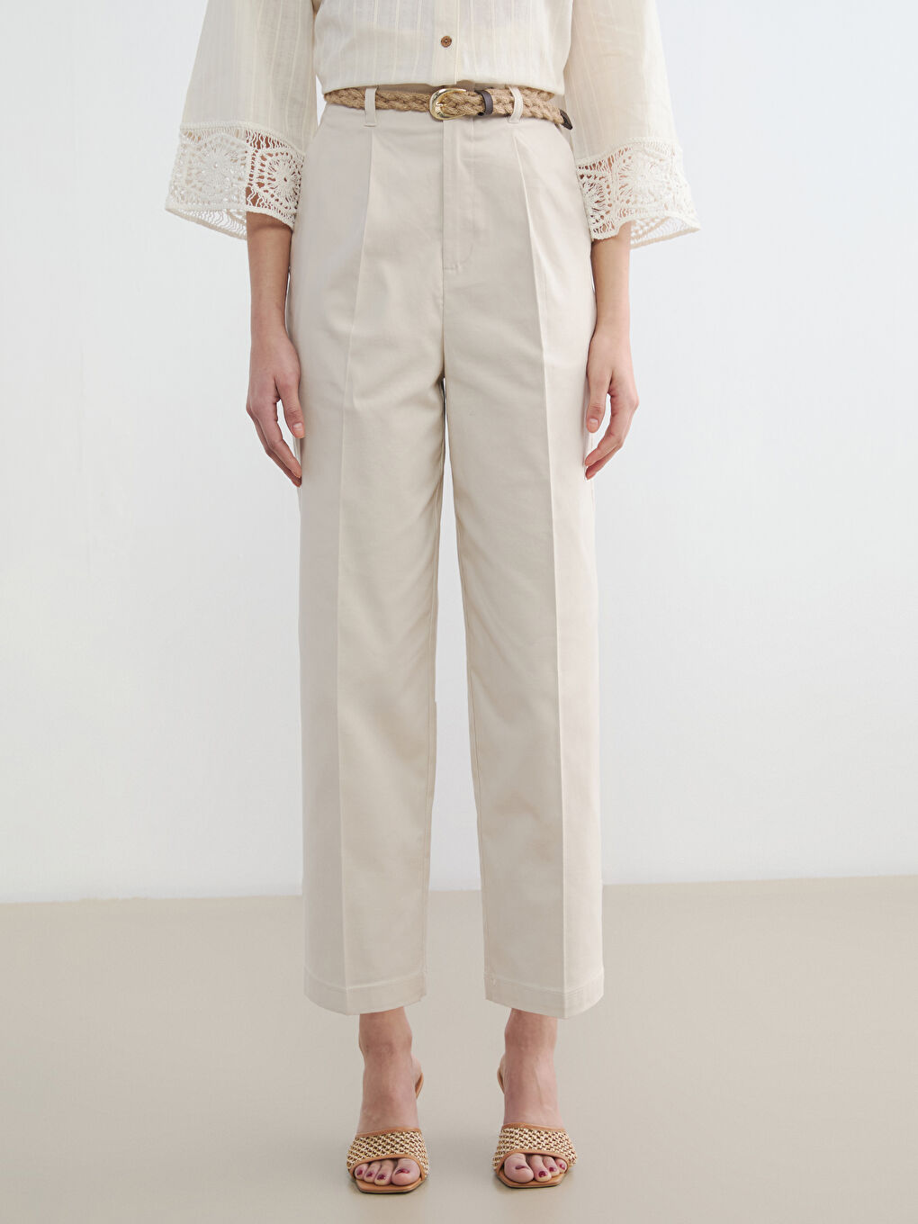 BEŽ Pantalone Žena-1