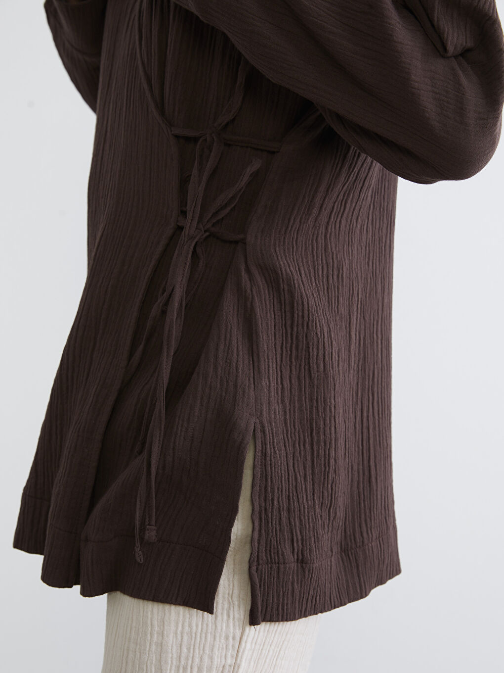 Kahverengi Kruvaze Yaka Dokulu Kadın Müslin Kimono-2