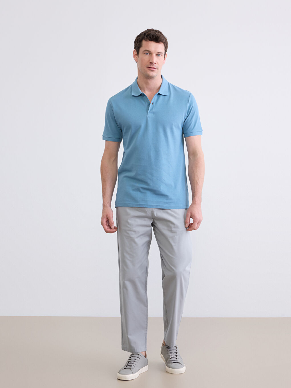 Gri Standart Fit Erkek Pantolon