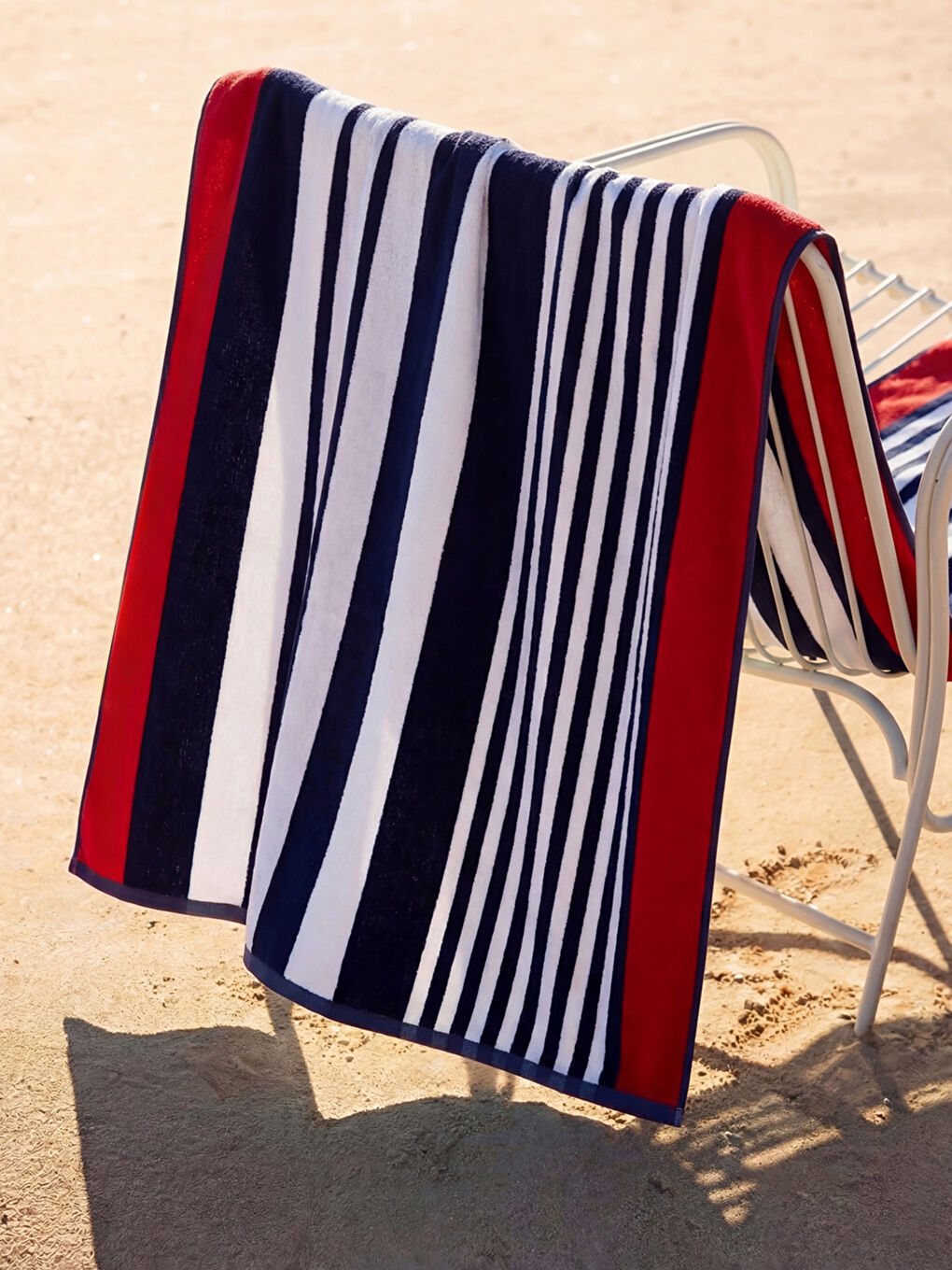 Lacivert Çizgi Desenli Plaj Havlusu 70x150 cm