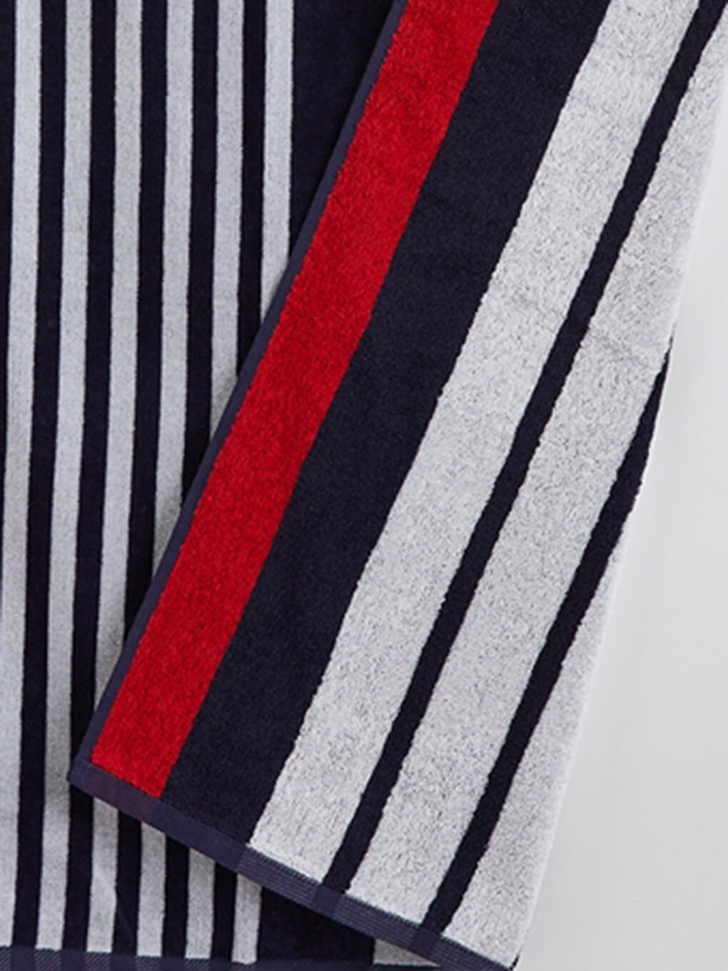 Lacivert Çizgi Desenli Plaj Havlusu 70x150 cm-2
