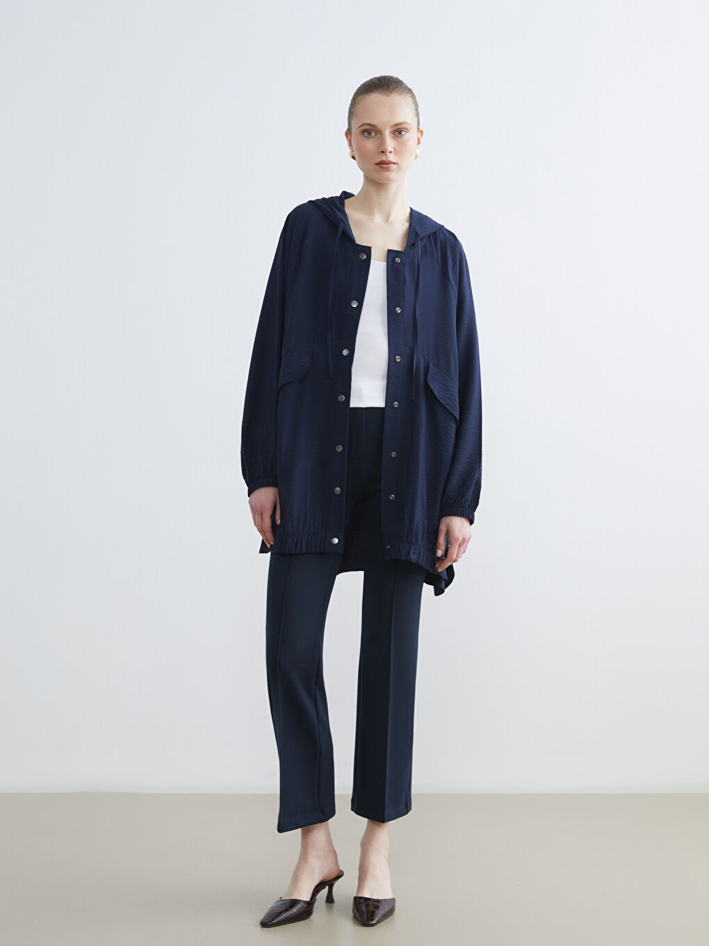 Lacivert Kapüşonlu Kadın Ceket	-1