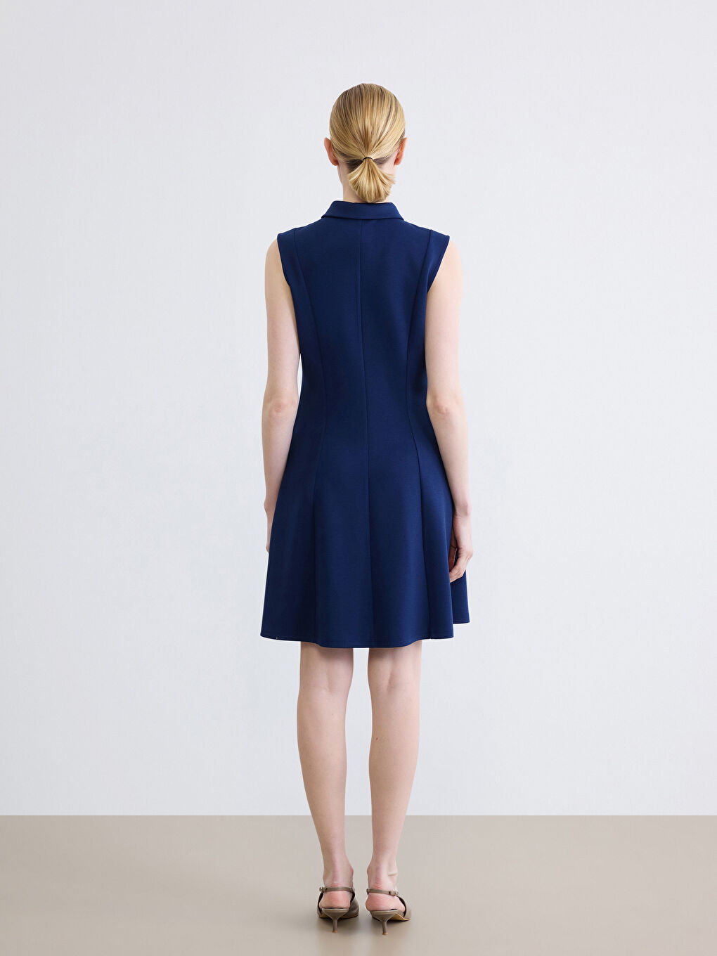 Gömlek Yaka Mini Elbise-3