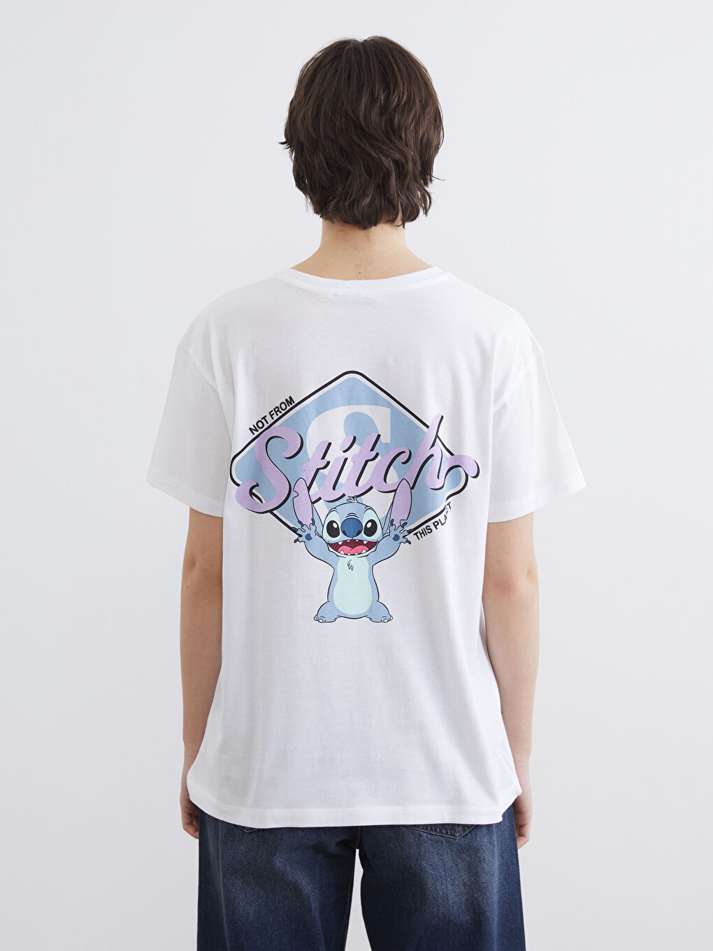 дөңгелек жағалы ститч принтті әйелдер футболкасы-3