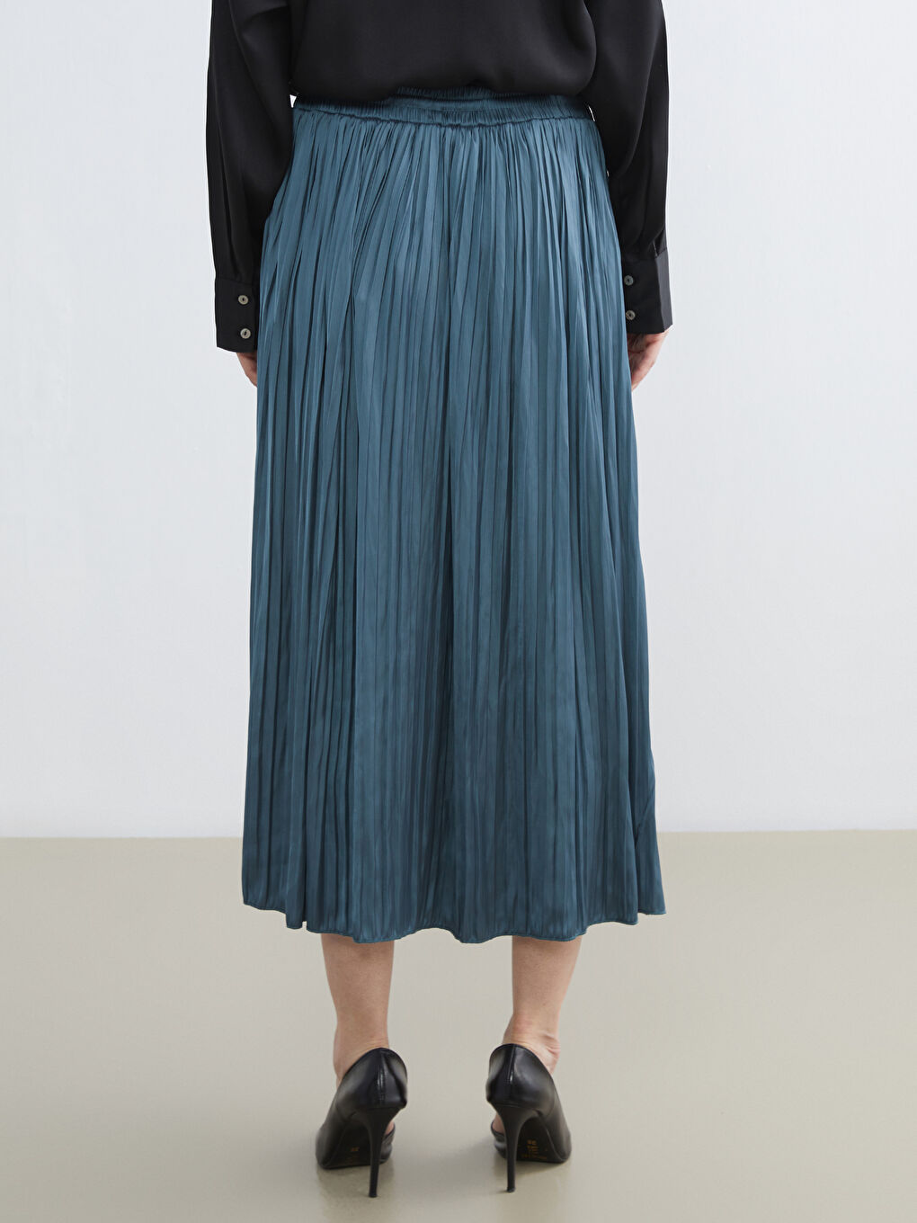 Yeşil Beli Lastikli Saten Pileli Etek-3