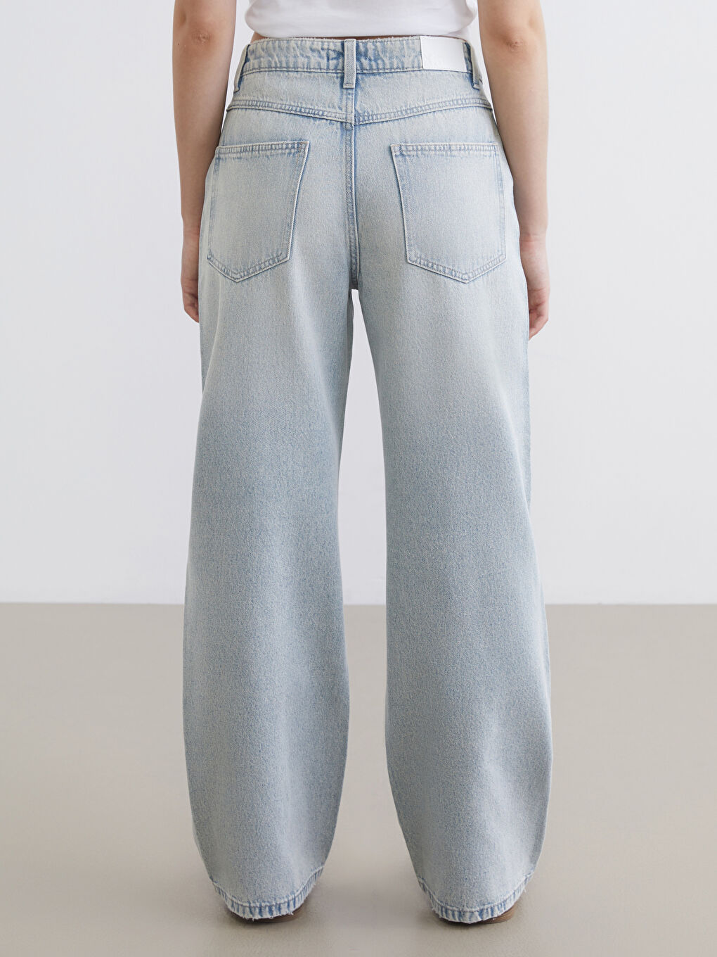 High Waist Wide Leg Women's Jeans-3