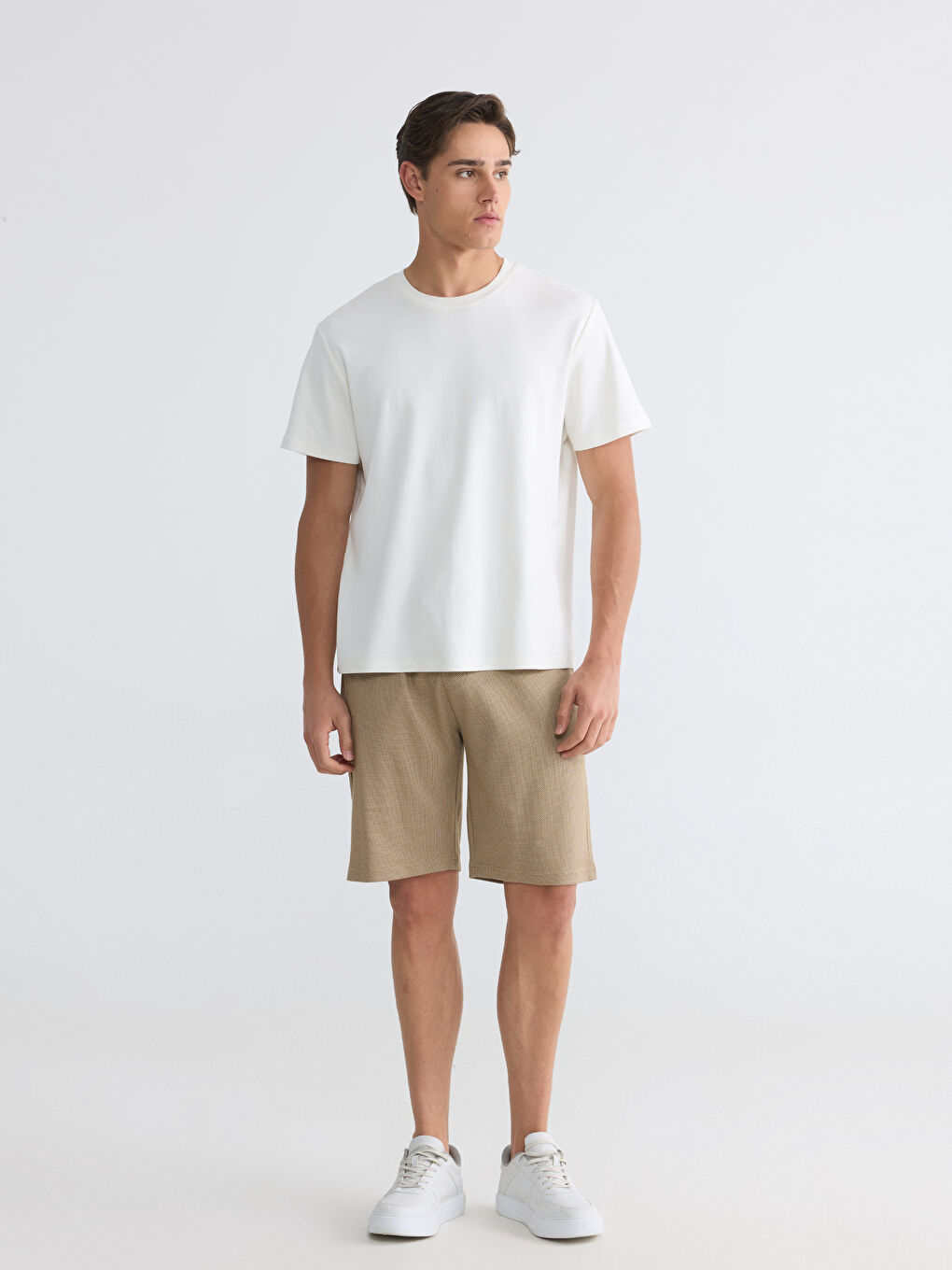 Kahverengi Regular Fit Erkek Şort