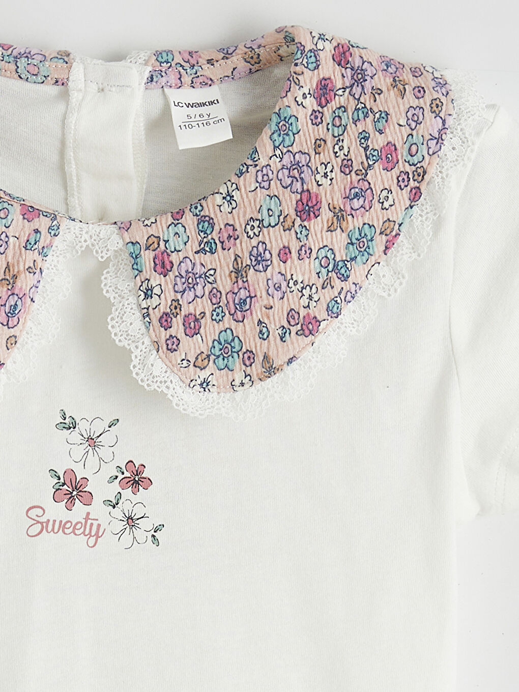 Цветна блуза с яка тип Питър Пан, комбинирана с пола за момичета.-2