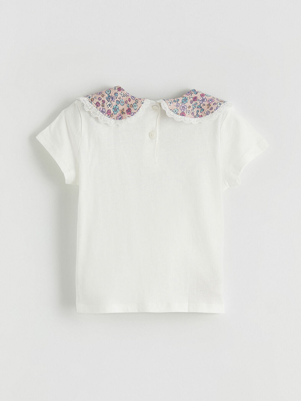 Цветна блуза с яка тип Питър Пан, комбинирана с пола за момичета.-3