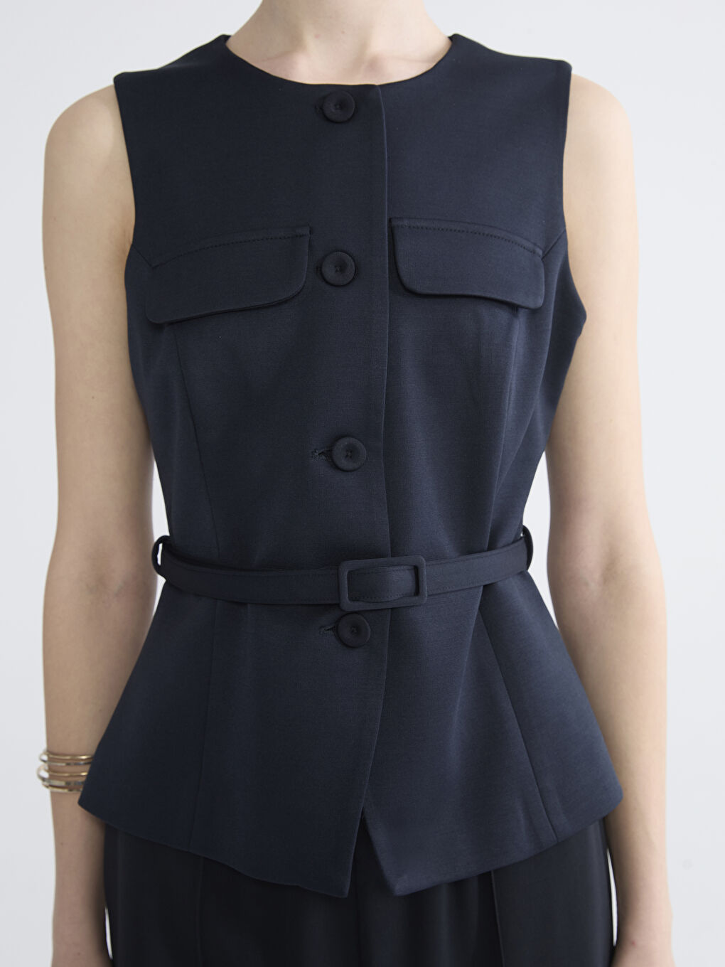 Lacivert Bisiklet Yaka Beli Kemerli Kadın Yelek-2