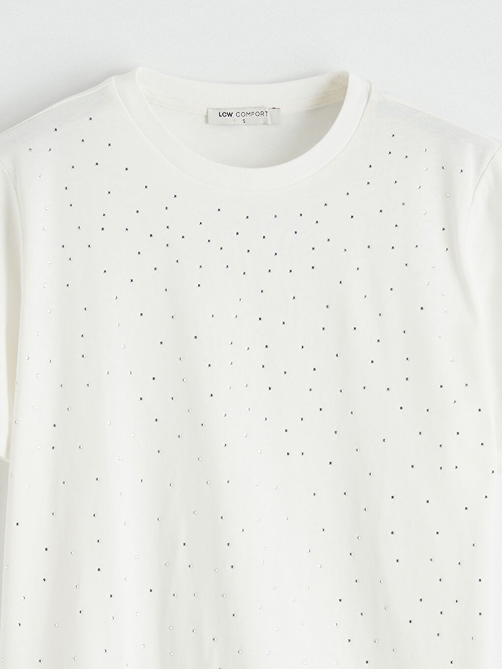 Beyaz Bisiklet Yaka Taşlı Kadın Tişört-5