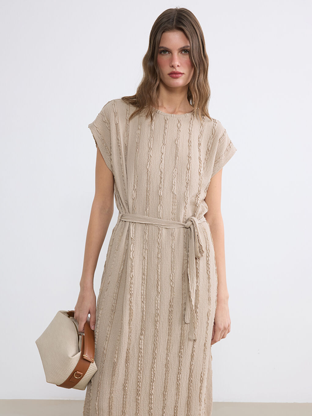 Жена Бежово Рокля-1