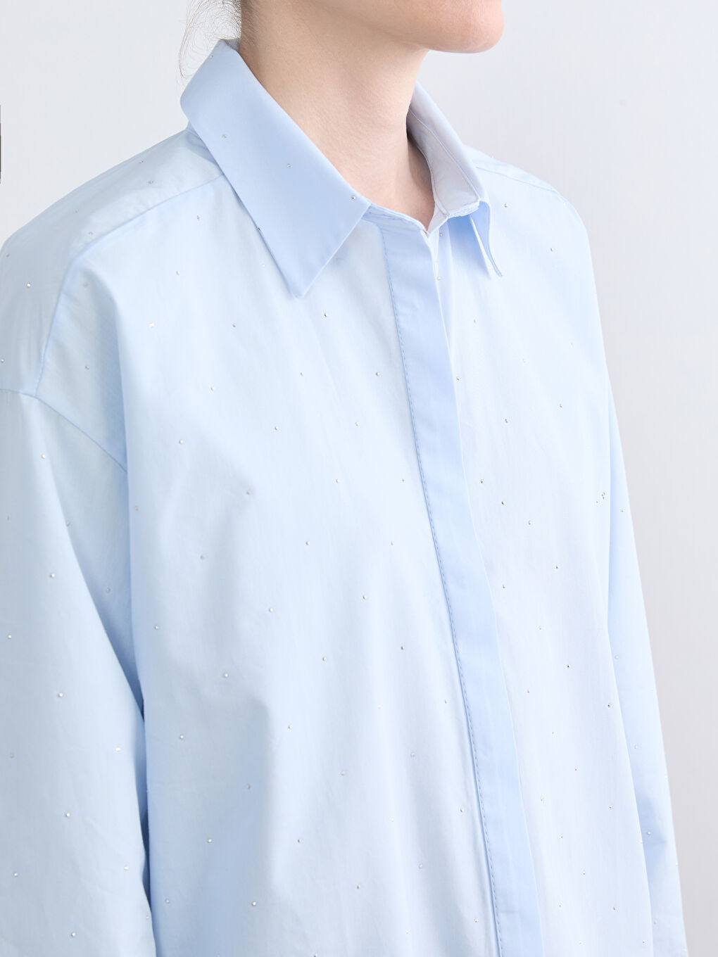 Дамска риза с украси-3