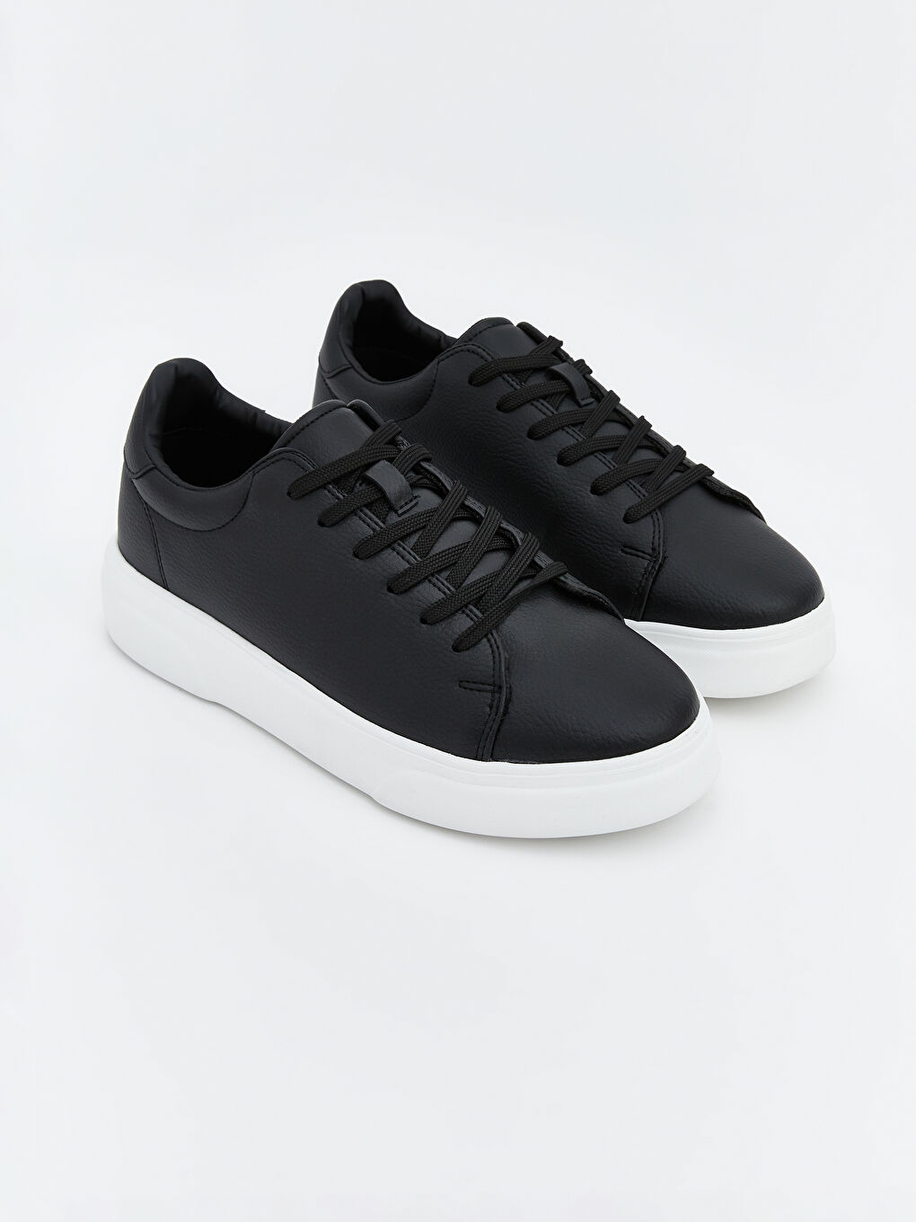 Siyah Bağcıklı Erkek Spor Ayakkabı