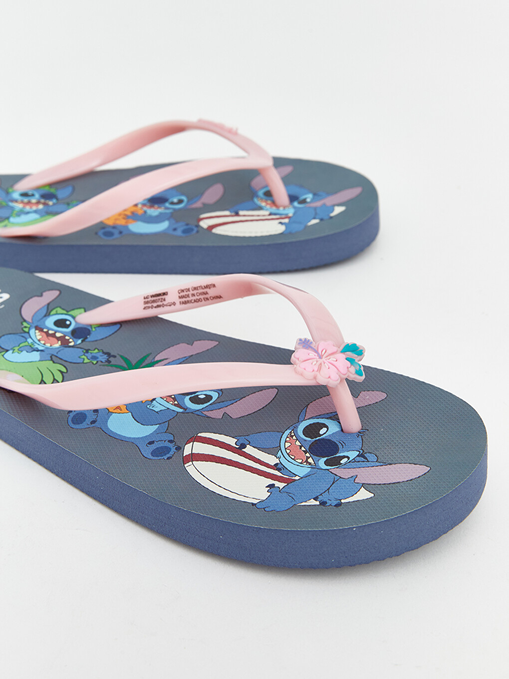 Lilo ve Stitch Baskılı Kız Çocuk Terlik-2