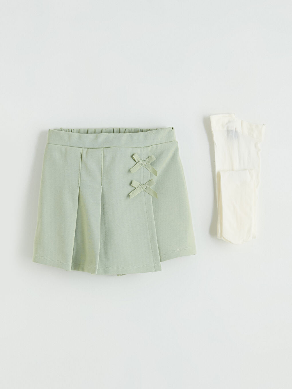 Yeşil Kız Çocuk Şort Etek ve Külotlu Çorap 