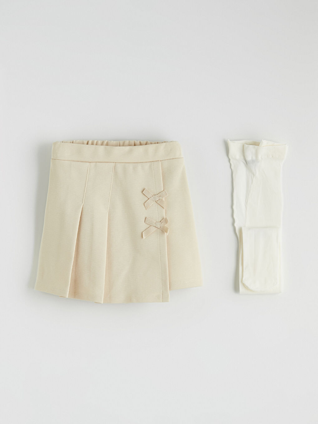 Bej Kız Çocuk Şort Etek ve Külotlu Çorap -1