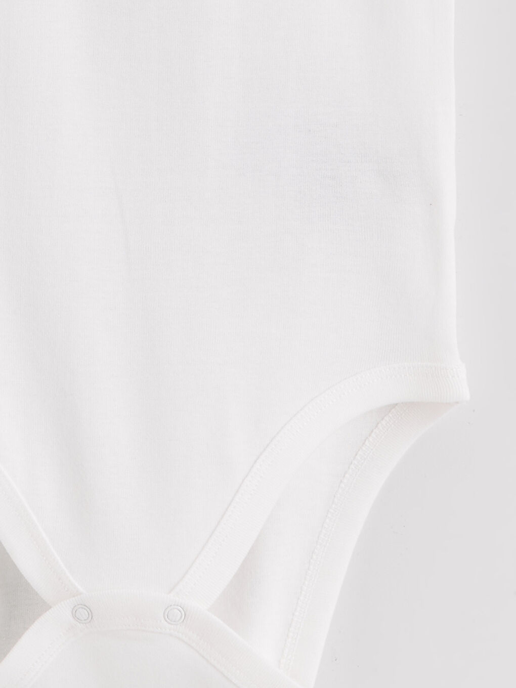 Two-piece basic baby girl snap-closure bodysuit set.-5