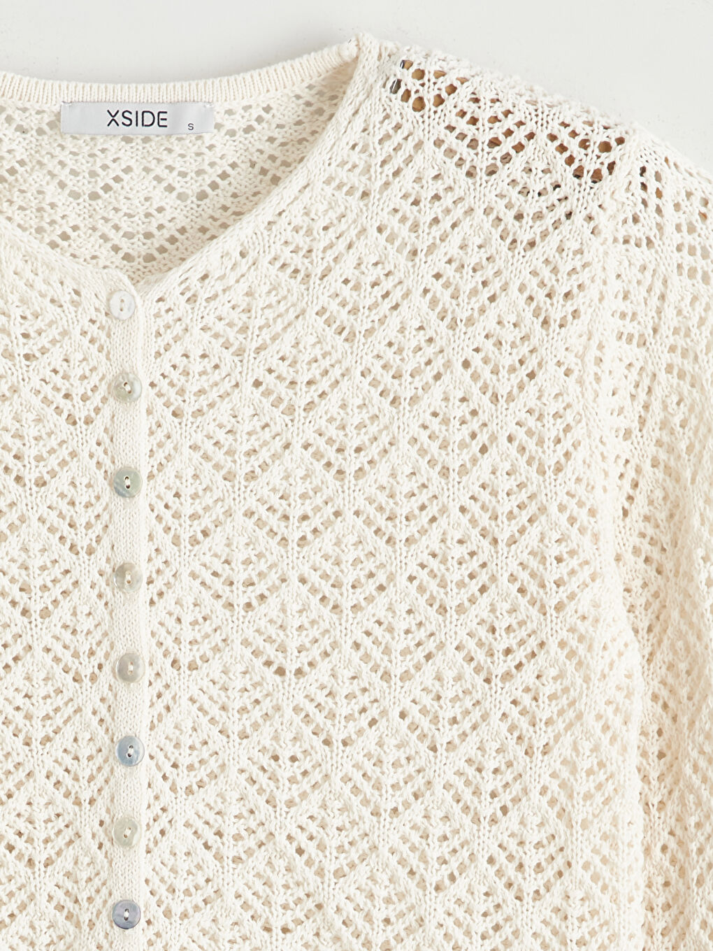 ქალი კრემისფერი კარდიგანი-5