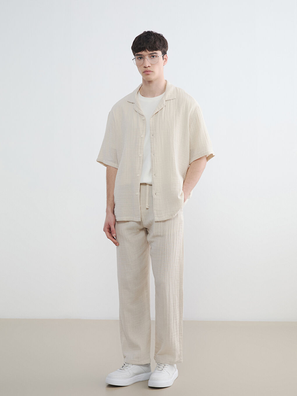 Bej Loose Fit Müslin Erkek Gömlek-1