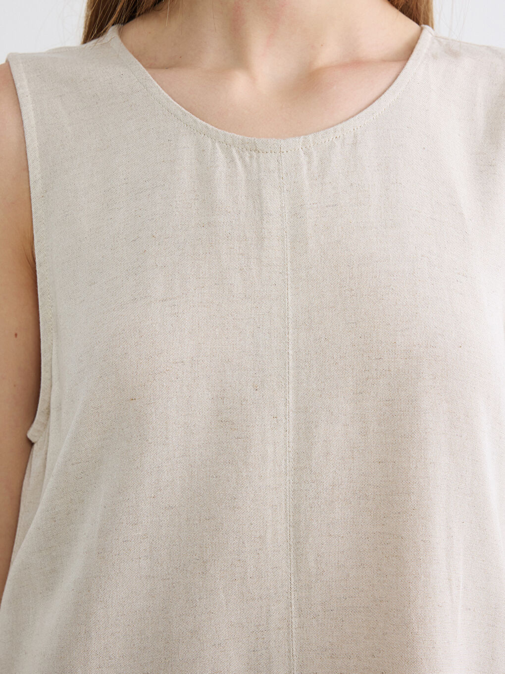 Žena BEŽ haljina-1