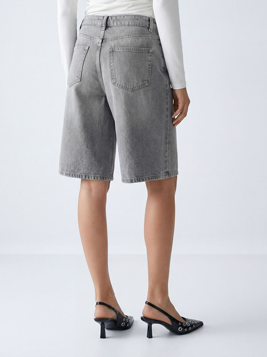 Pantaloni scurți din denim GRI Femeie-2