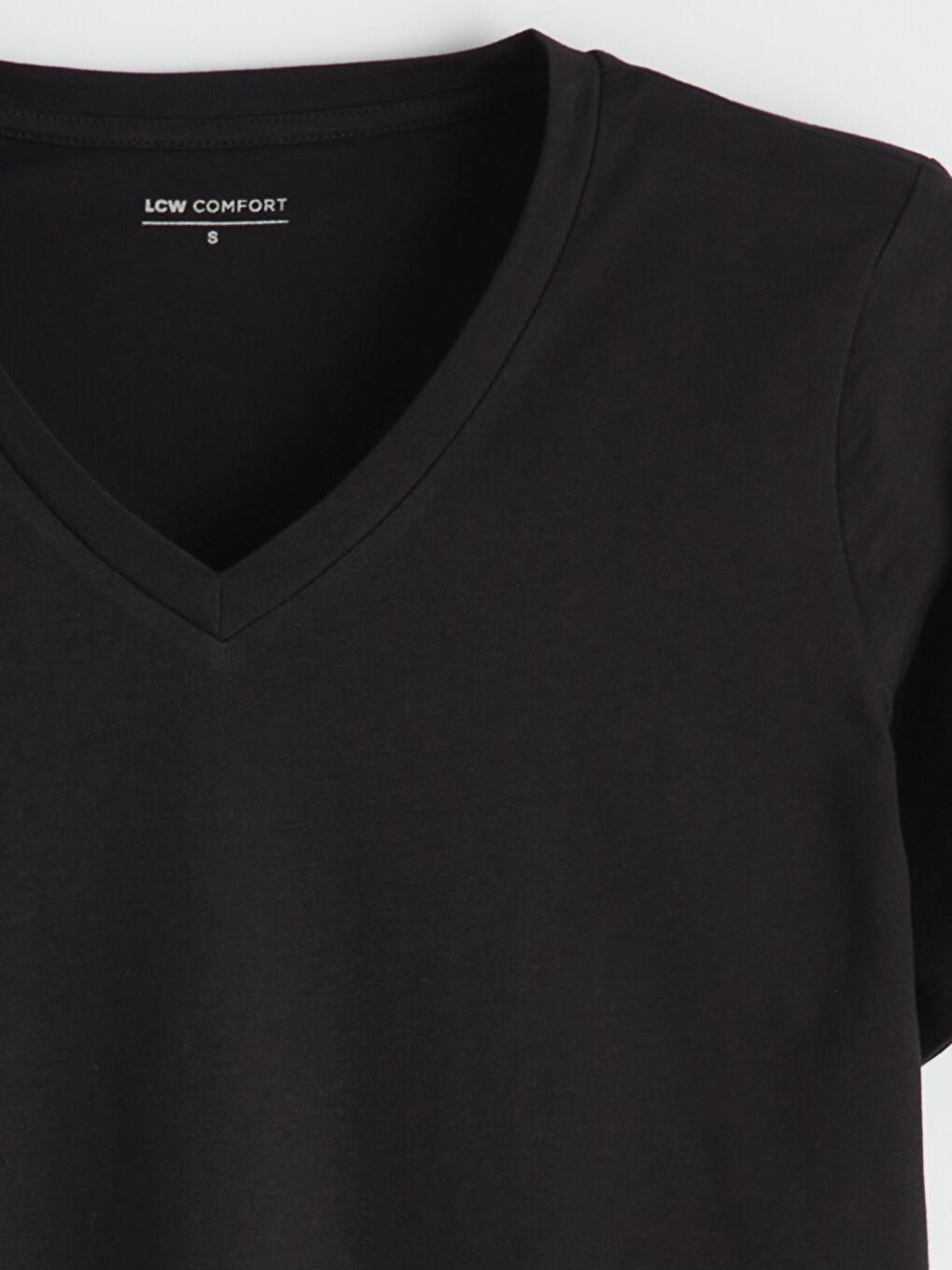 Siyah V Yaka Kadın Tişört-5