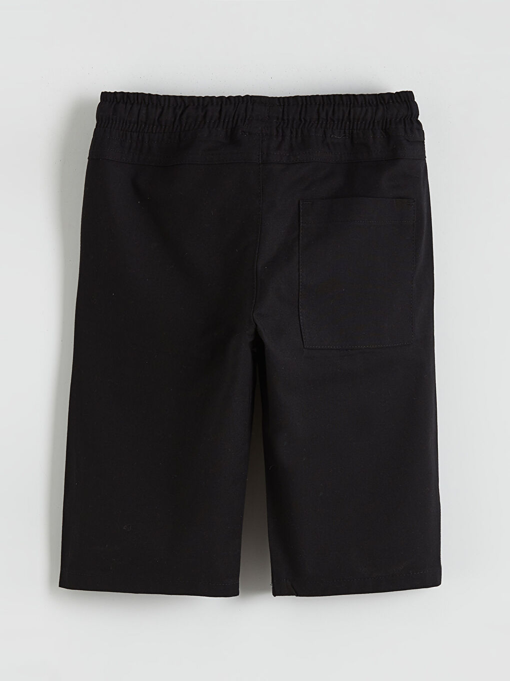 Siyah Beli Lastikli Gabardin Erkek Çocuk Şort-1