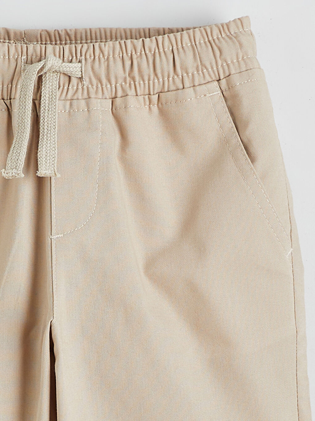 Bej Beli Lastikli Gabardin Erkek Çocuk Şort-1