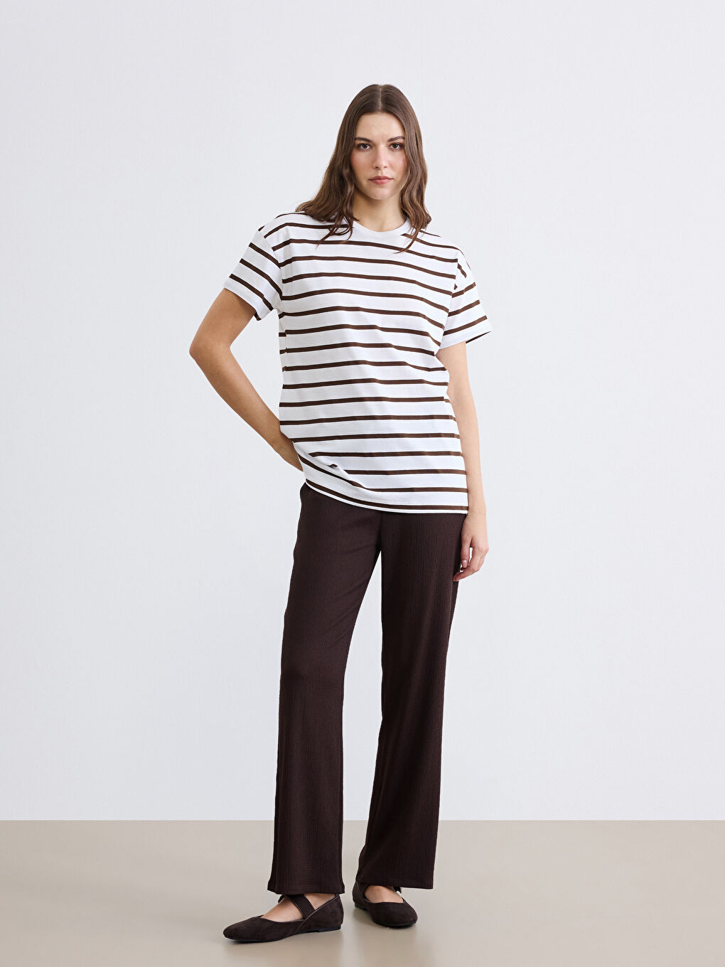 Kahverengi Beli Lastikli Dokulu Kadın Pantolon