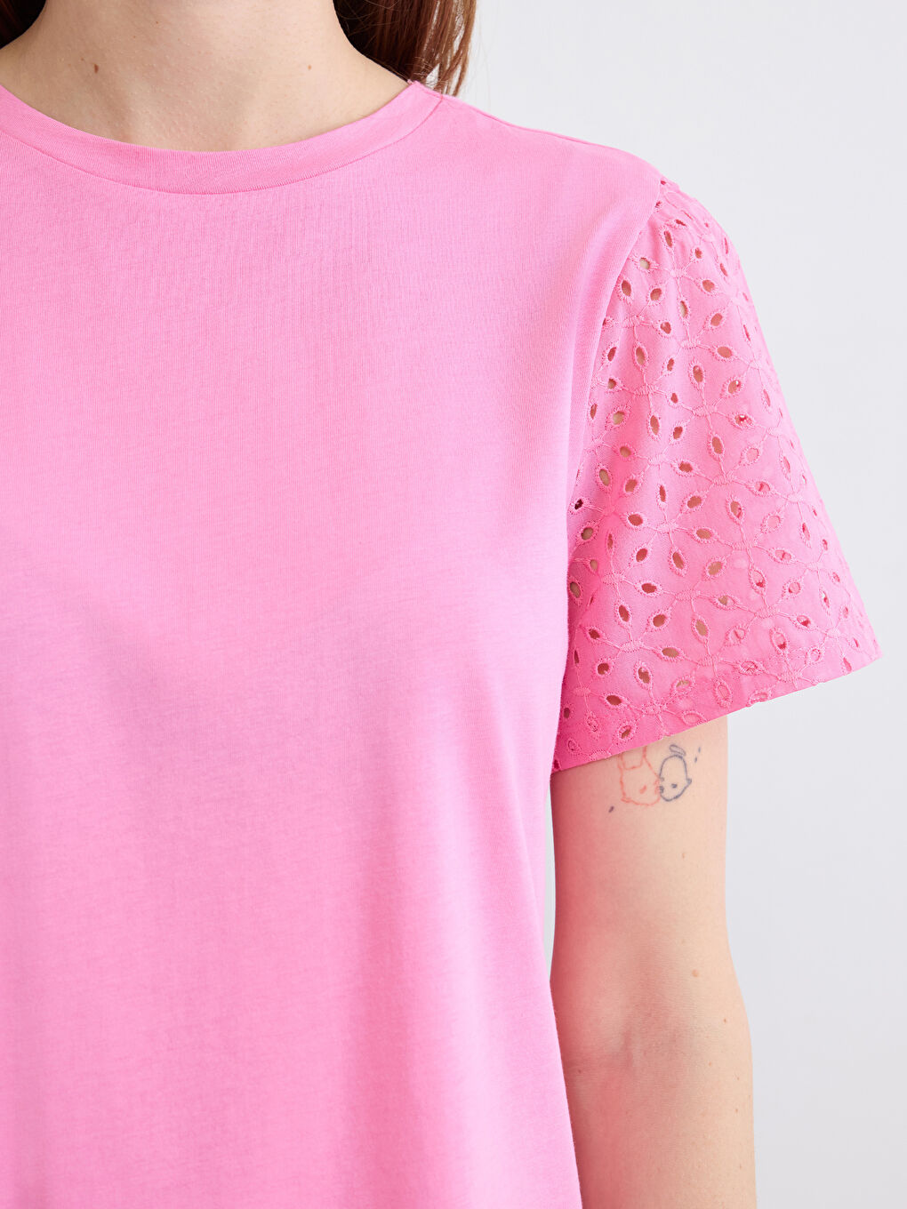 Bluza sa okruglim izrezom, rupičasto pletena-2