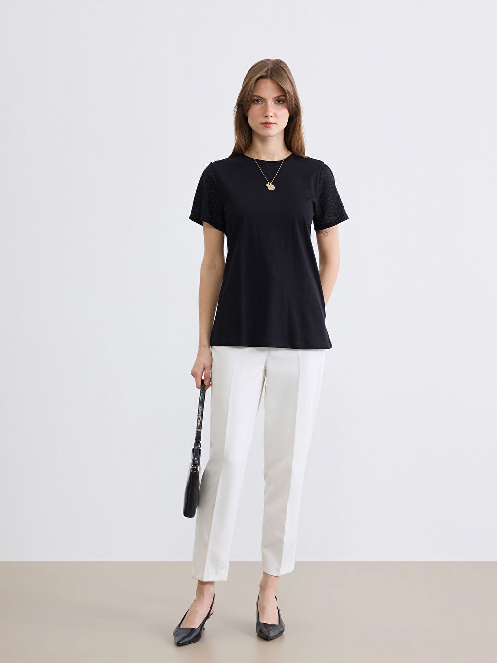 Siyah Bisiklet Yaka Ajurlu Bluz-1