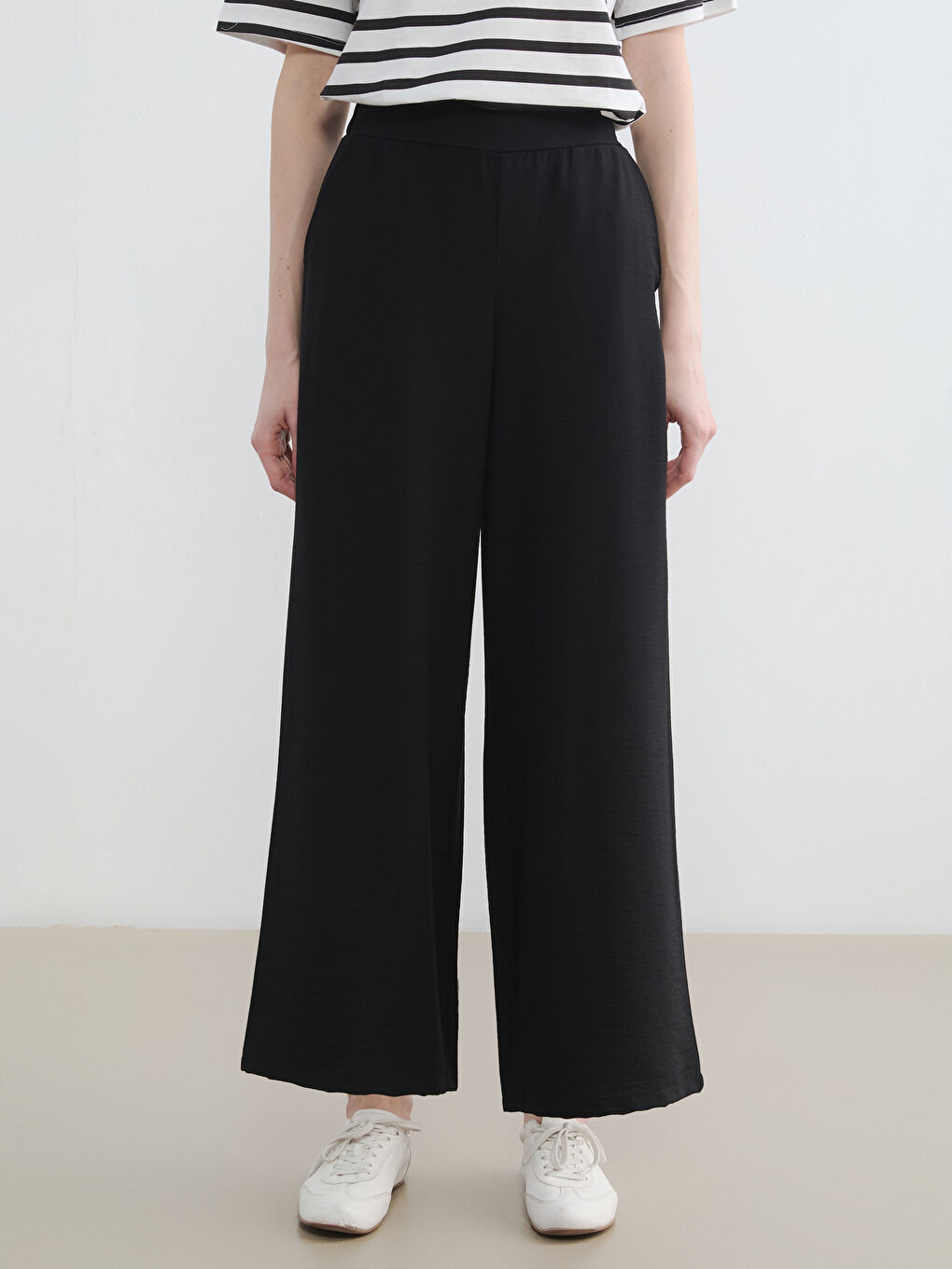Siyah Beli Lastikli Geniş Paça Kadın Pantolon	-1