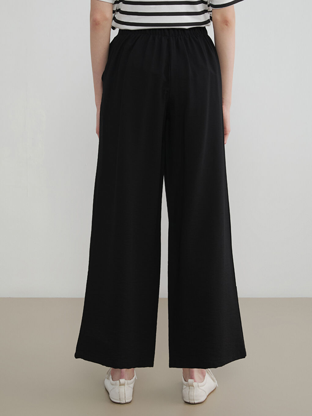 Siyah Beli Lastikli Geniş Paça Kadın Pantolon	-3