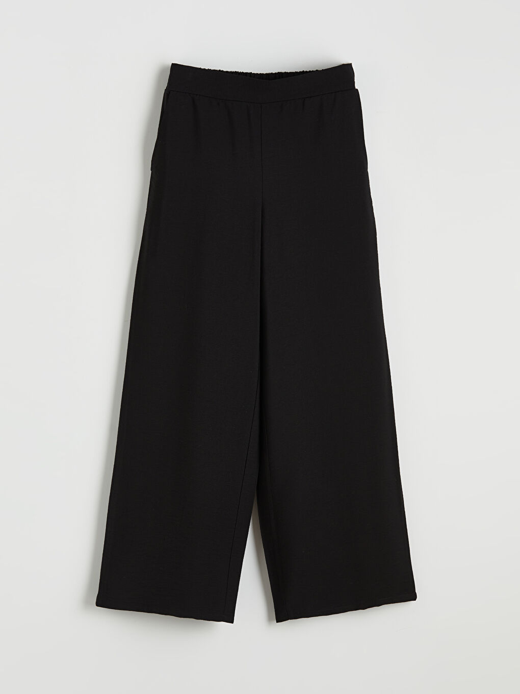 Siyah Beli Lastikli Geniş Paça Kadın Pantolon	