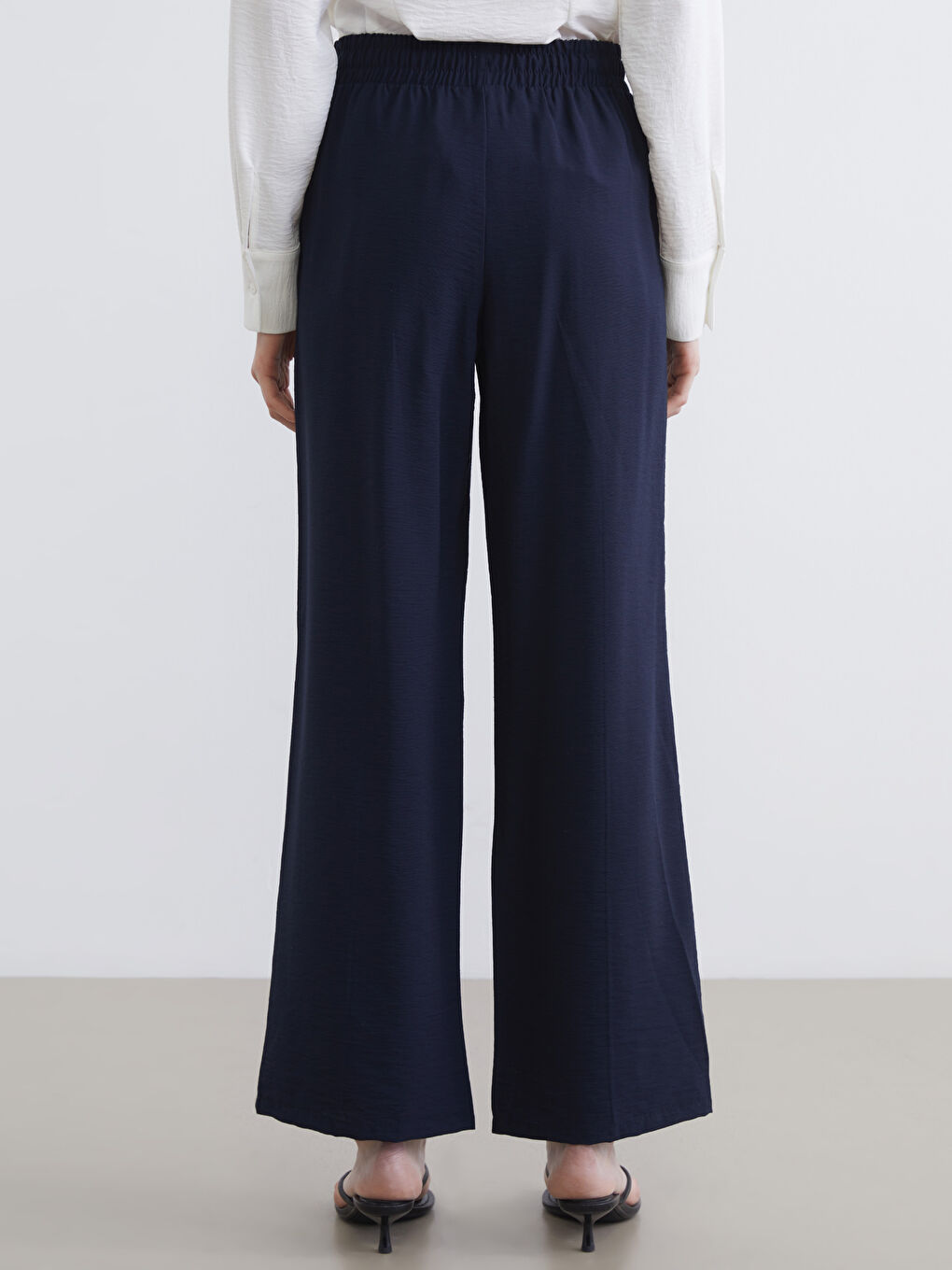 Lacivert Beli Lastikli Geniş Paça Kadın Pantolon-3