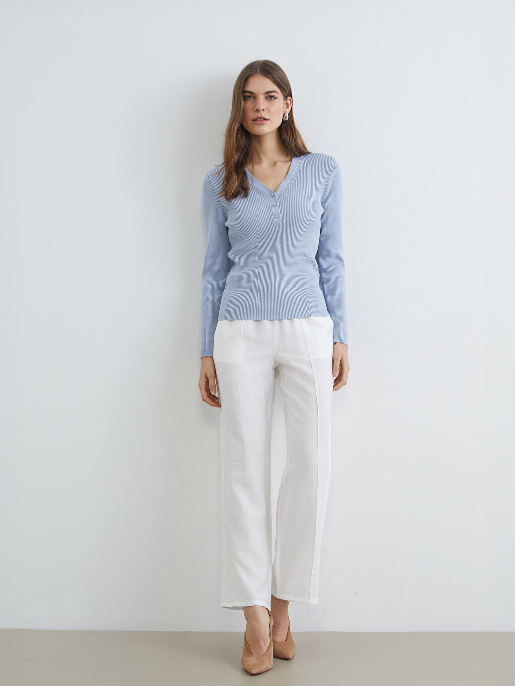 Beyaz Beli Lastikli Geniş Paça Kadın Pantolon