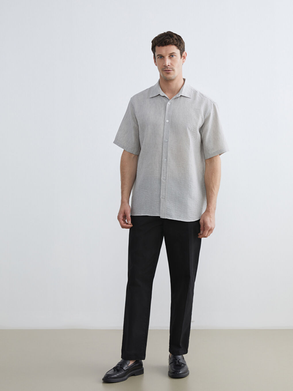 Gri Regular Fit Poplin Erkek Gömlek-1