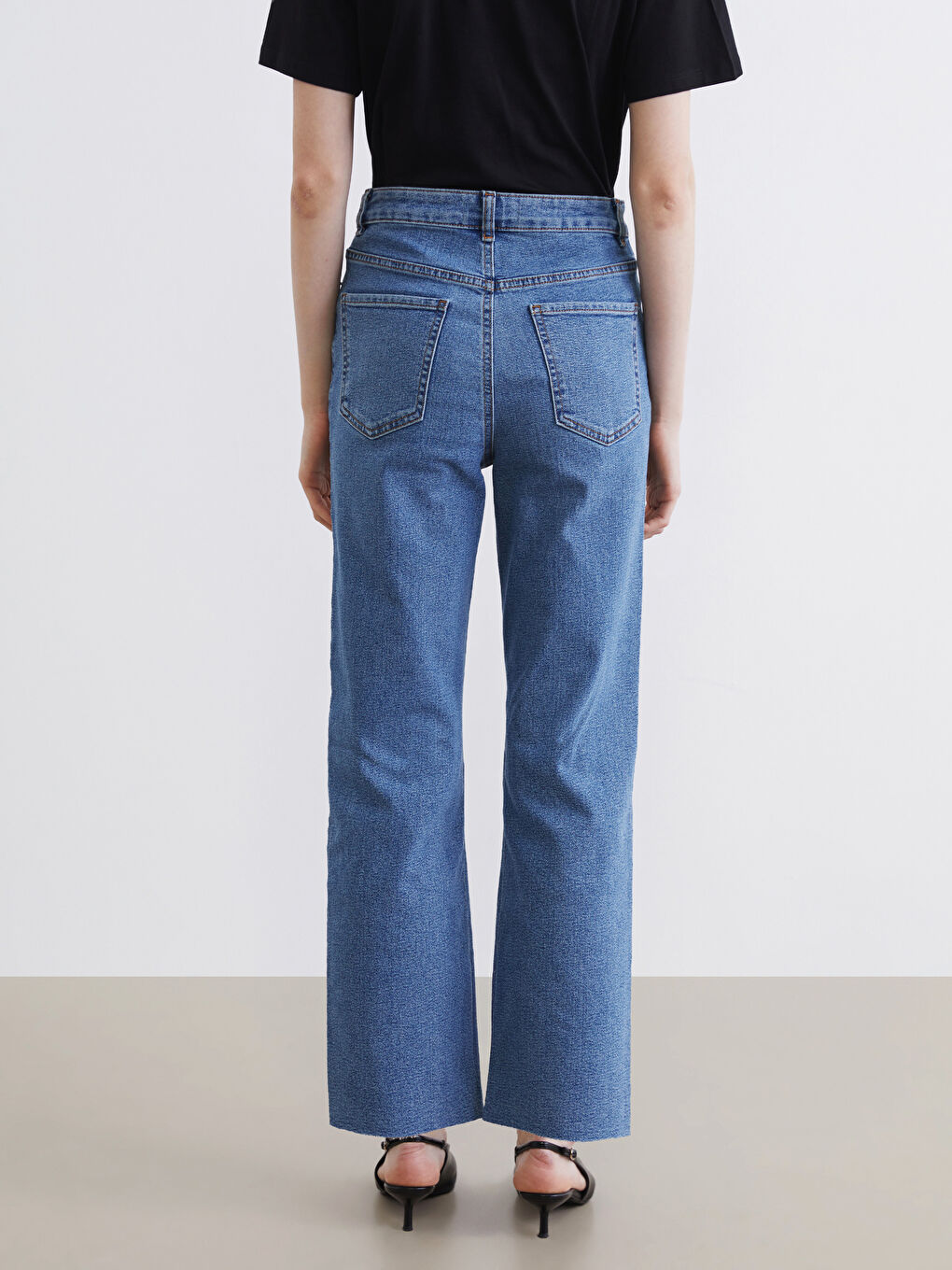 İndigo Straight Fit Kadın Jean Pantolon	-3