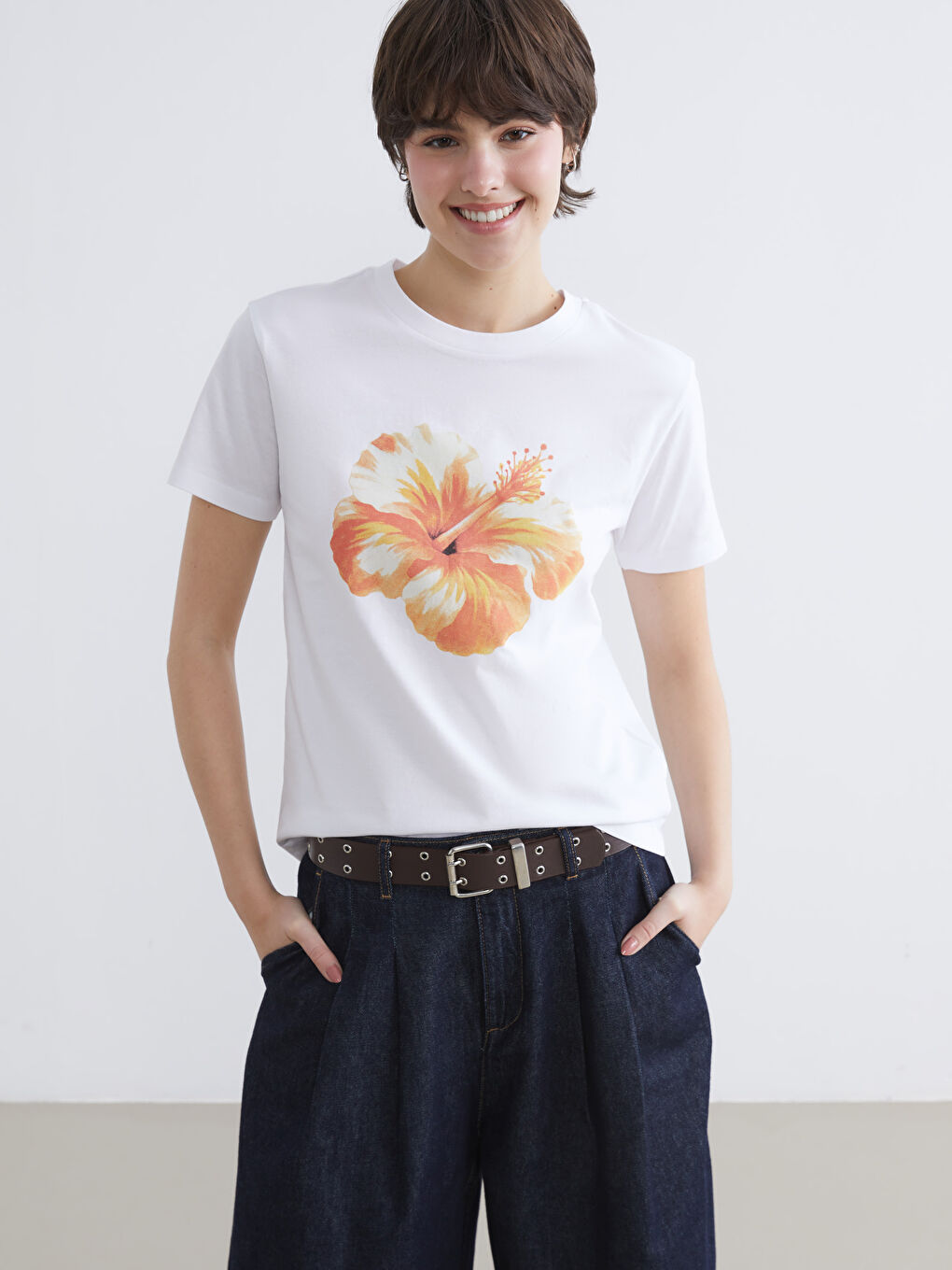 Crew Neck Floral Printed Women's T-Shirt