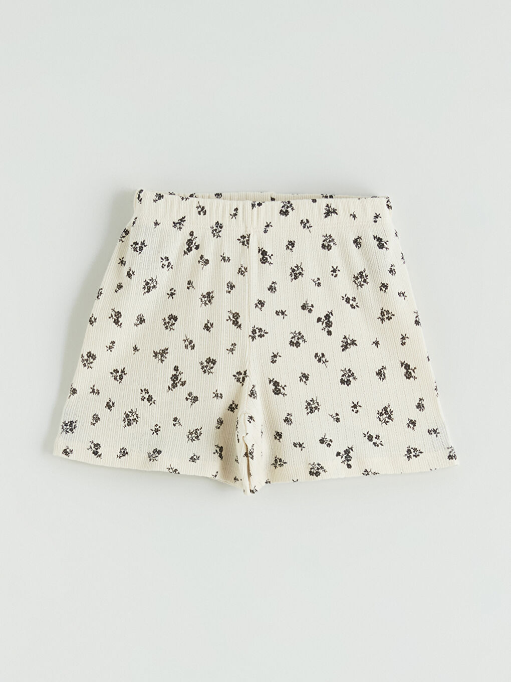 Bej Çiçek Desenli Kız Çocuk Şort