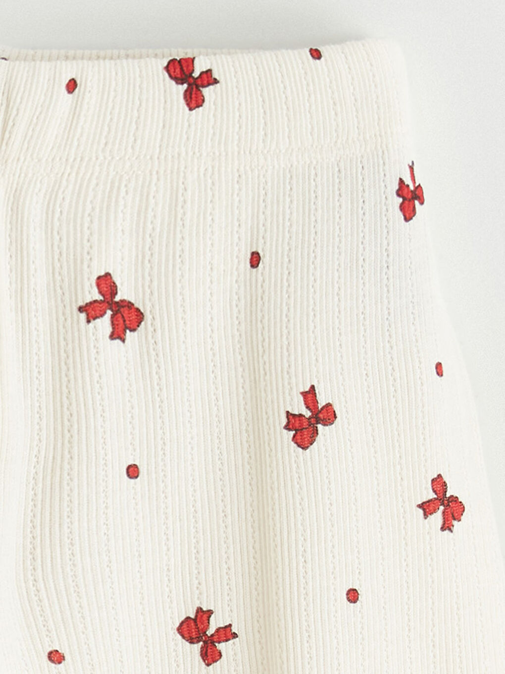 Bej Çiçek Desenli Kız Çocuk Şort-1